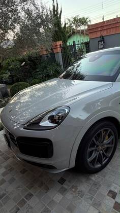 PORSCHE CAYENNE 4.0 V8 E-HYBRID TURBO S COUPÉ AWD TIPTRONIC S PORSCHE CAYENNE 4.0 V8 E-HYBRID TURBO S COUPÉ AWD TIPTRONIC S